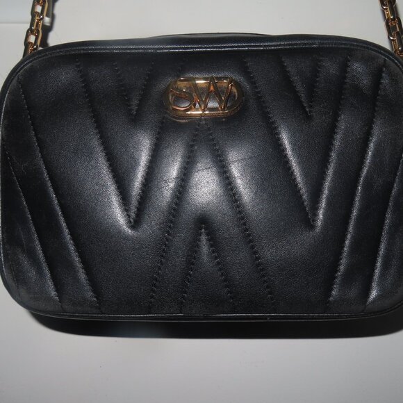 Used Stuart Weitzman The Reana Quilted Leather Crossbody With Dust Bag - Picture 8 of 13